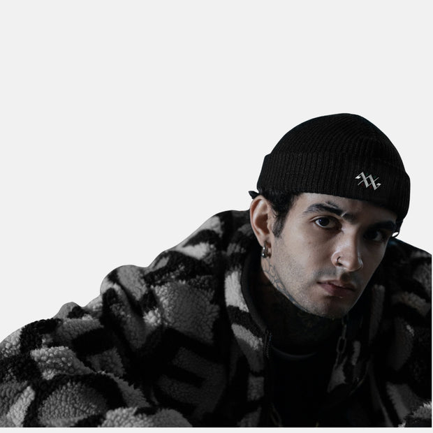 BLACK BEANIE