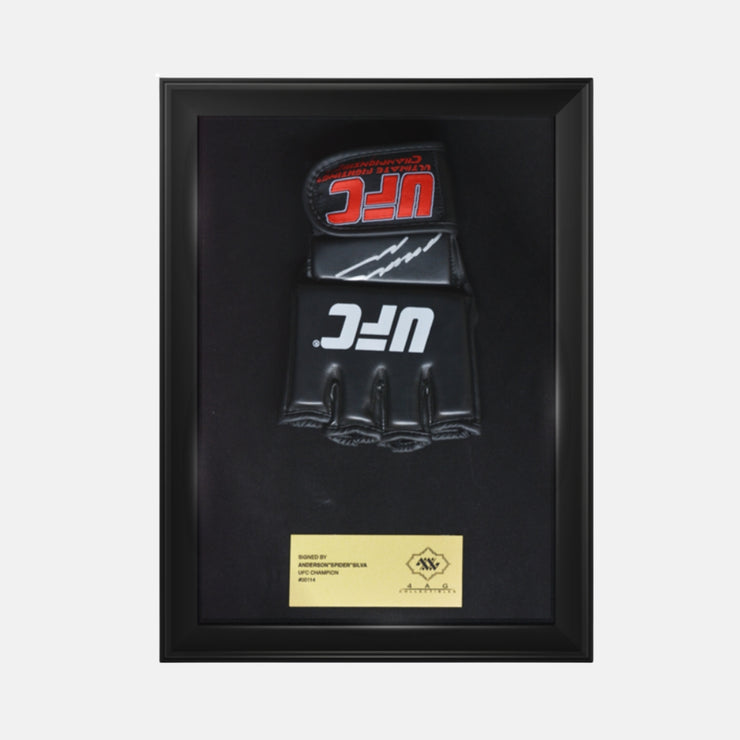 ANDERSON "SPIDER" SILVA SIGNED COLLECTIBLE