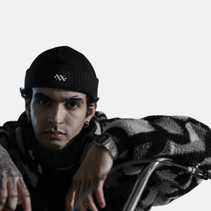 BLACK BEANIE