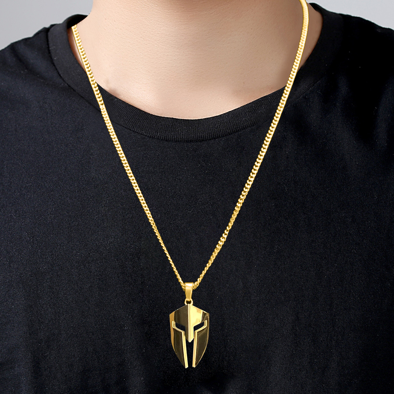 SPARTAN HELMET NECKLACE - GOLD